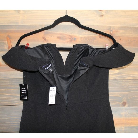 Express Strapless Off-The-Shoulder V-Wire Jumpsuit in Black - Picture 10 of 11